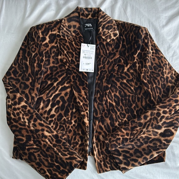 Zara brand brew with tags blazer size XS, paid 150$ plus shipping, stunning 🤩 - Picture 9 of 11